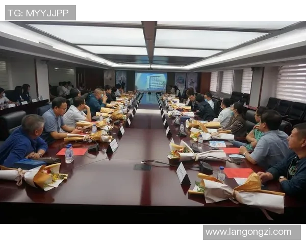专访黄伟:深入探讨英雄联盟背后的成功秘诀与未来发展方向 专访黄伟:深入探讨英雄联盟背后的成功秘诀与未来发展方向